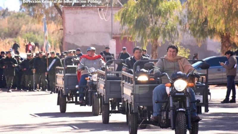 Motocarros para las delegaciones municipales de Tinogasta