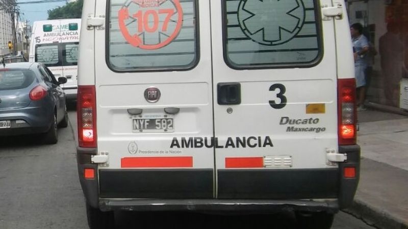 Chocó contra un poste en pleno centro