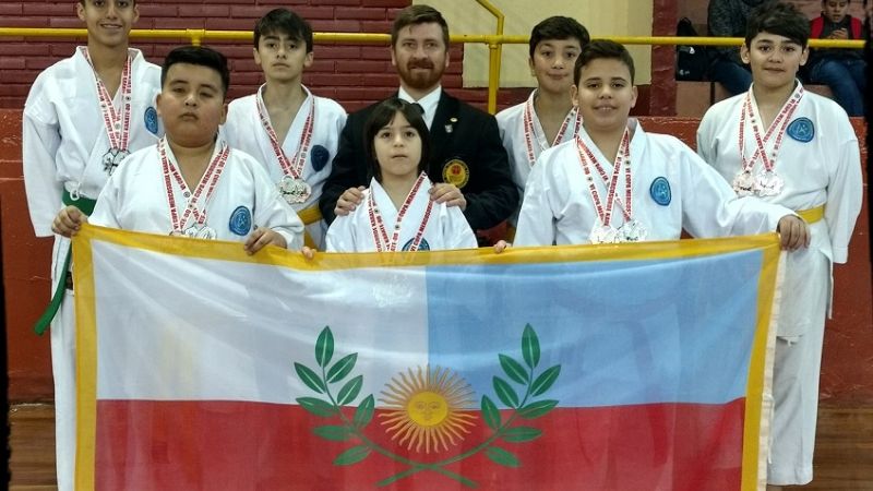 La UCK se destacó en la “Copa Mercosur” de karate