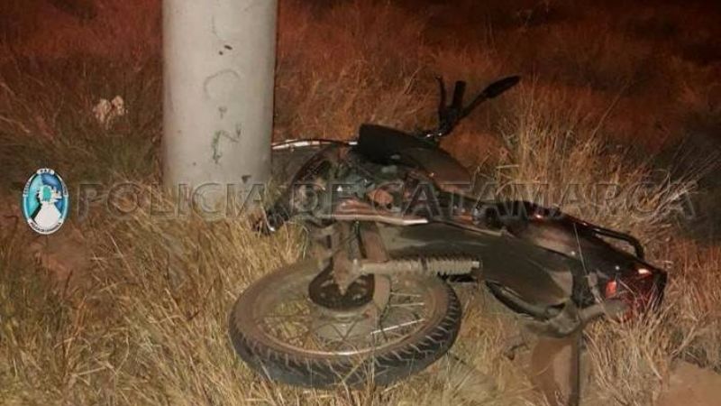 Secuestran una moto, cascos y un celular robados