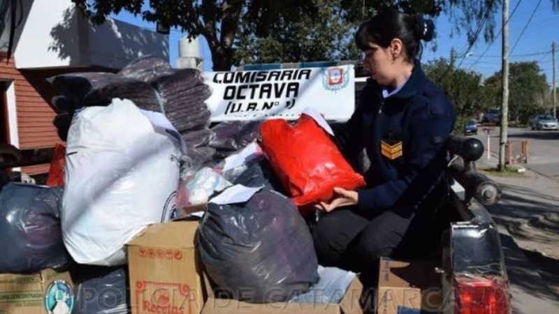 Policías con campaña solidaria