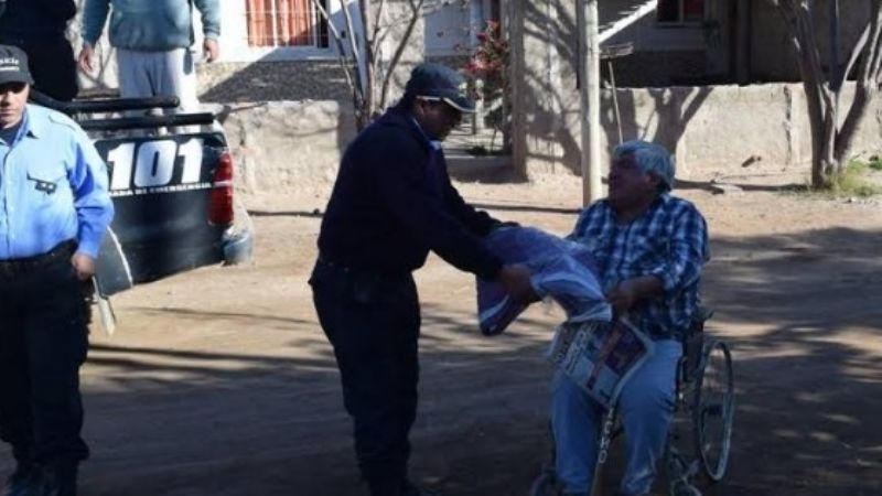 Policías con campaña solidaria