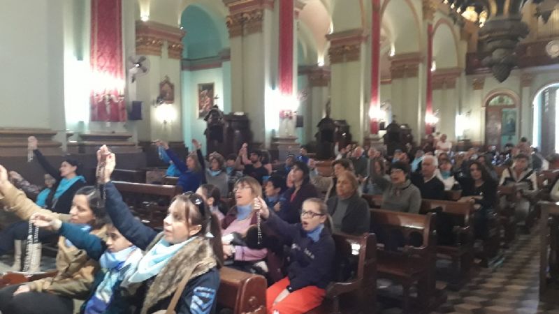 Rosario por la Vida en el Santuario de la Madre del Valle