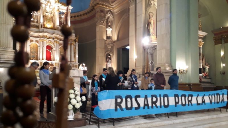 Rosario por la Vida en el Santuario de la Madre del Valle