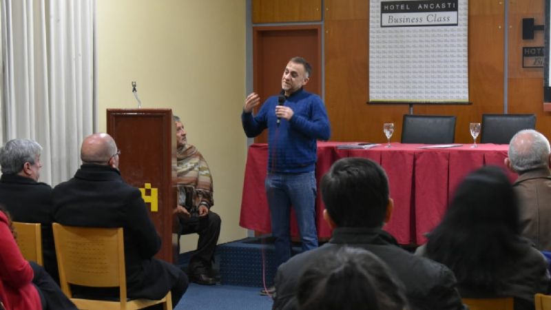 Exposiciones de "Senderos Ancestrales de Memoria-De la mano del Abuelo"