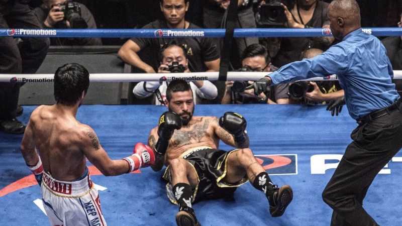 Pacquiao venció por KO en el 7mo. a Matthysse