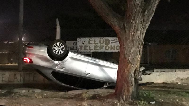 Vuelco en avenida Ocampo