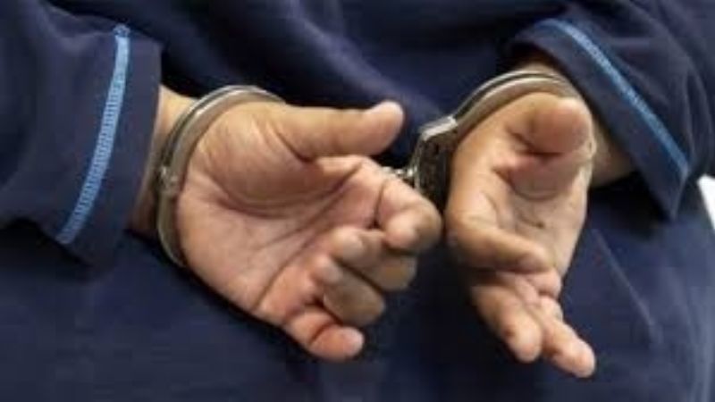 Arrestan a un hombre que observaba casas en Valle Viejo