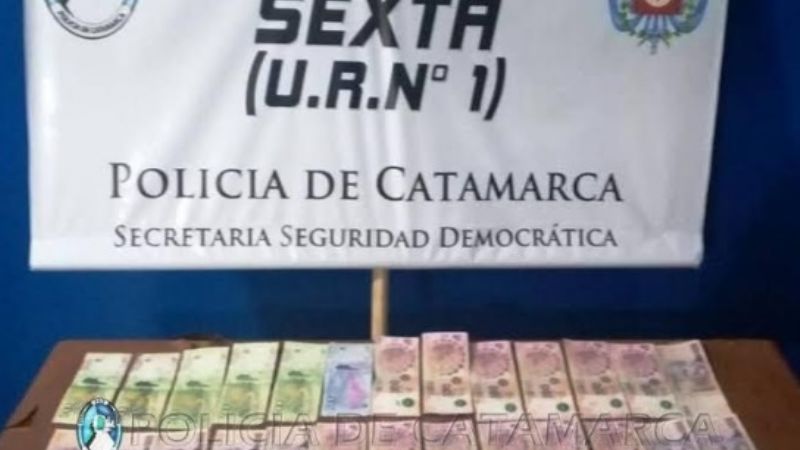 Detienen a un joven y secuestran un celular y plata