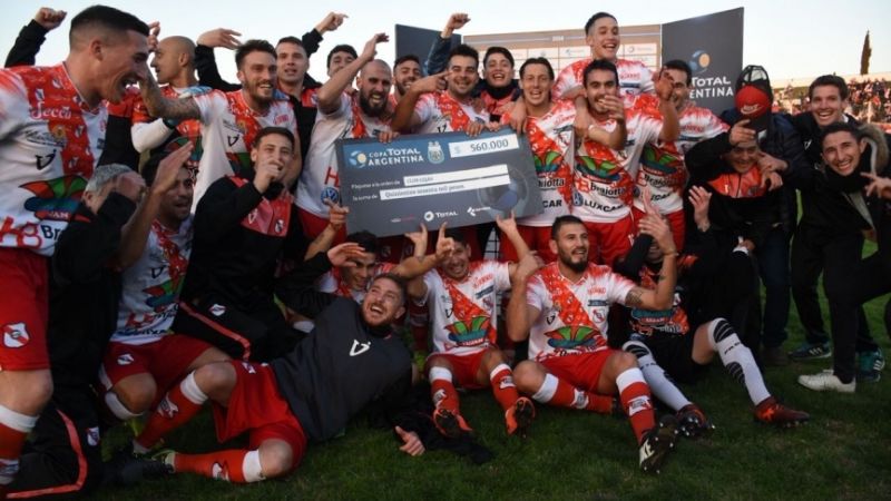 Luján ganó el duelo de debutantes en Copa Argentina