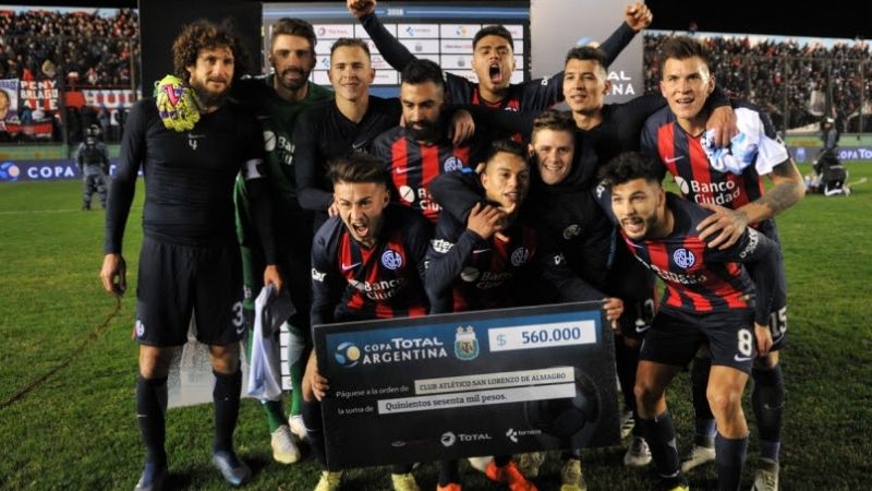 San Lorenzo venció a Racing de Córdoba y pasó a 16vos.