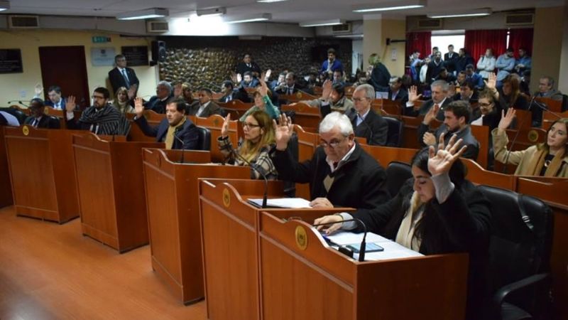 Media sanción para proyecto que protege al personal de la salud