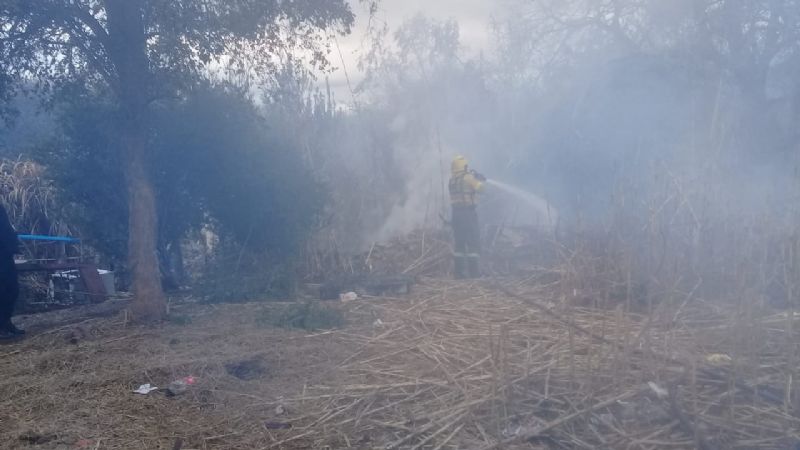 Brigadistas apagaron dos incendios intencionales