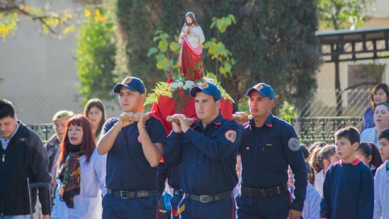 En Piedra Blanca honraron al Sagrado Corazón de Jesús