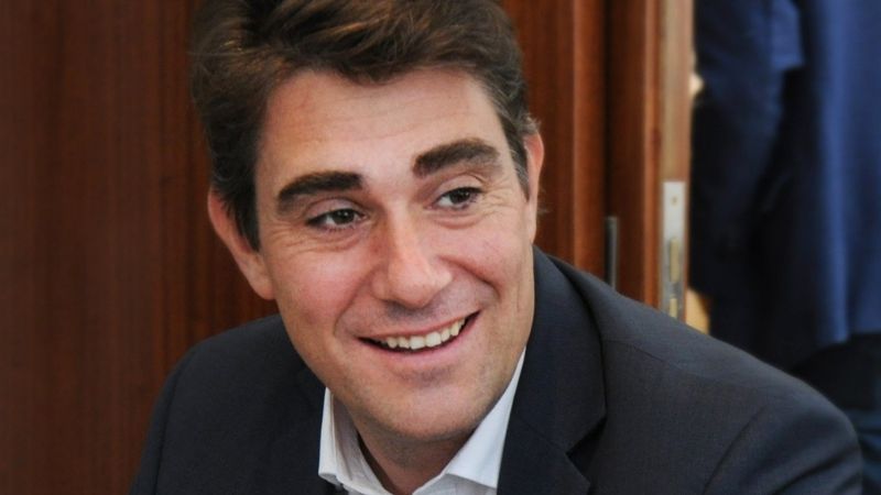 Javier Iguacel reconoció que seguirán los aumentos de tarifas