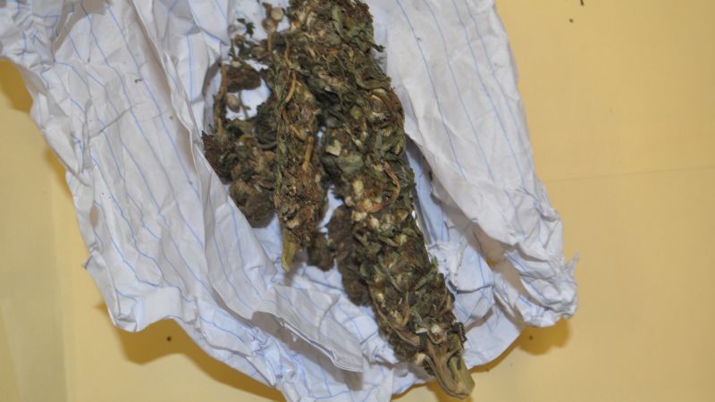 Arrestan a tres jóvenes y secuestran droga en Valle Viejo