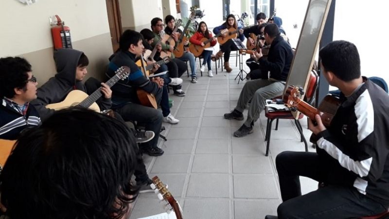 Seminarios de Guitarra: cómo interpretar desde lo clásico a lo popular