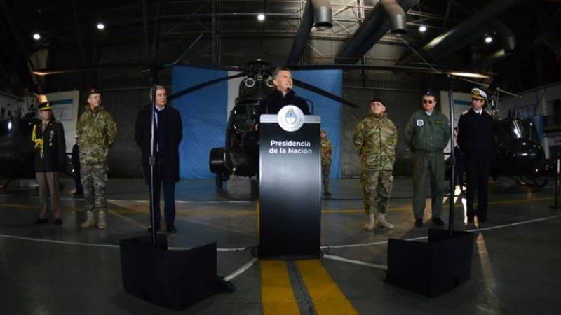 Macri anunció cambio de doctrina en las FFAA
