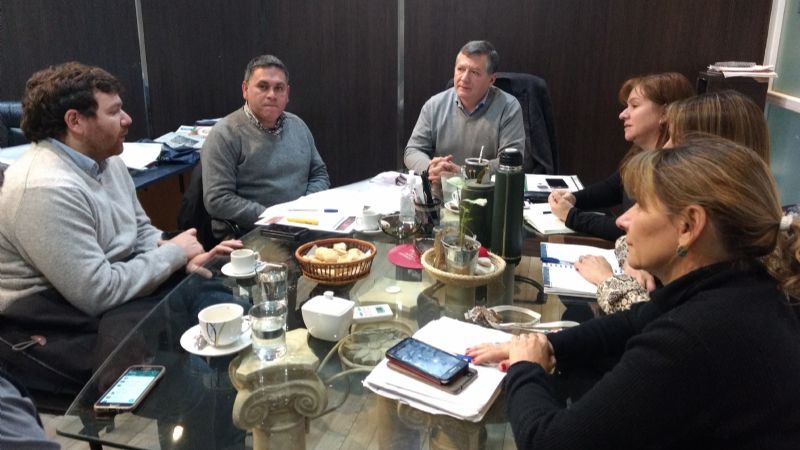 Buscan dotar de conectividad a todos los Centros de Salud