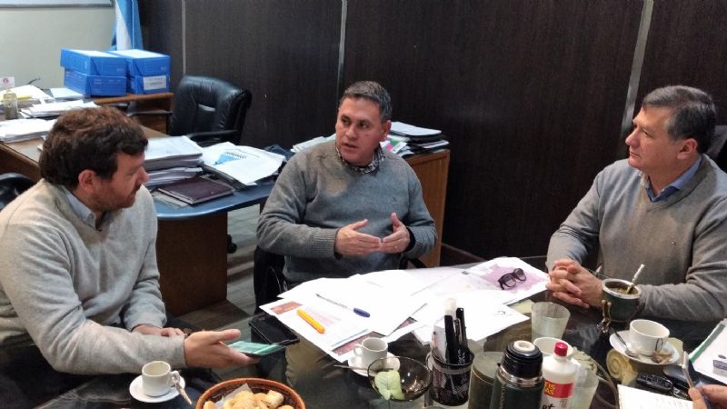 Buscan dotar de conectividad a todos los Centros de Salud