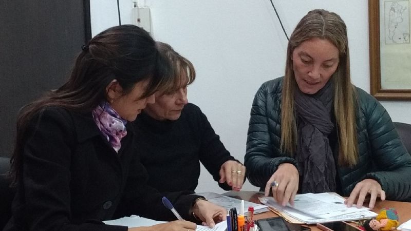 Licitación pública para la adquisición de material de curación