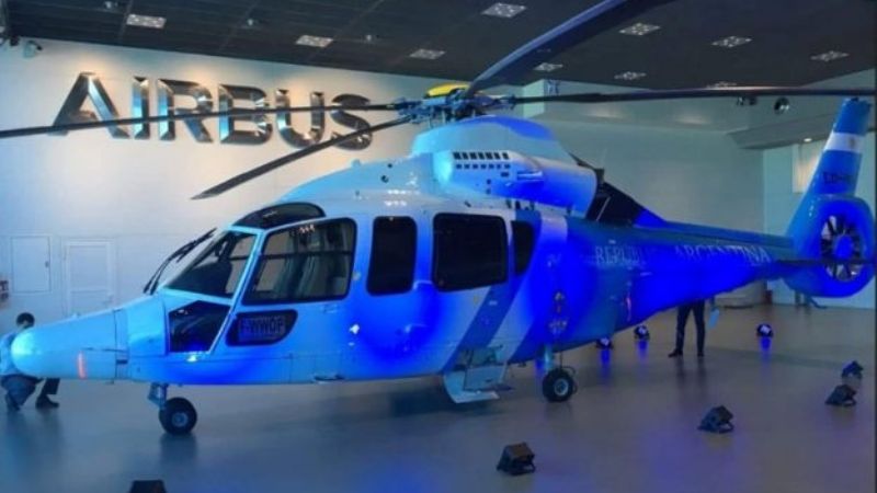 En medio del ajuste, compran un helicóptero de 10 millones de dólares para Macri