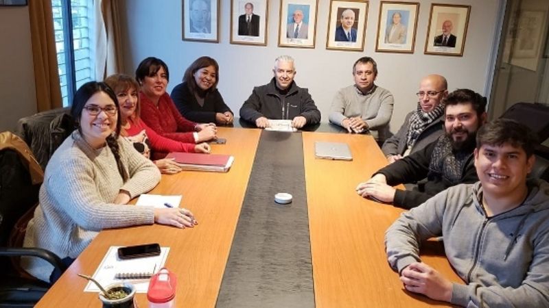 Roberto Gómez conformó el Comité Capital de la UCR