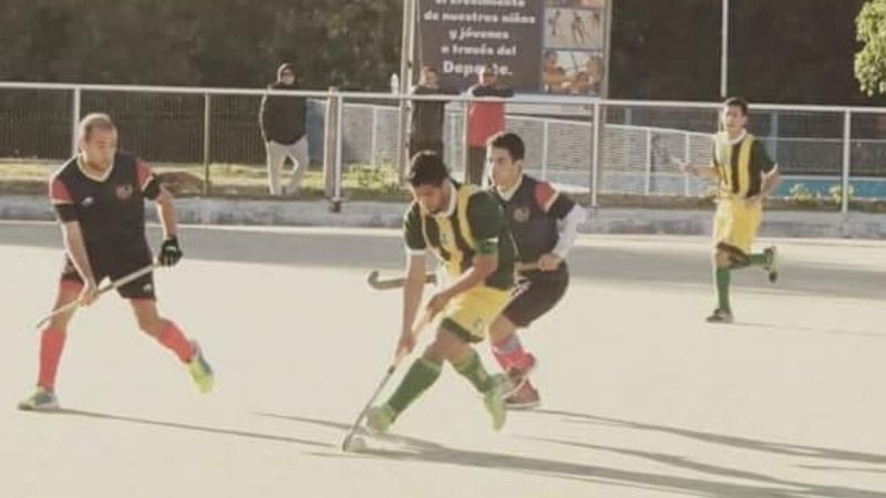 Moro y UNCa. igualan en el debut del Regional de Hockey