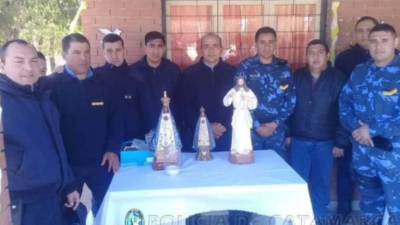 Policías participaron del aniversario de una capilla en Lavalle