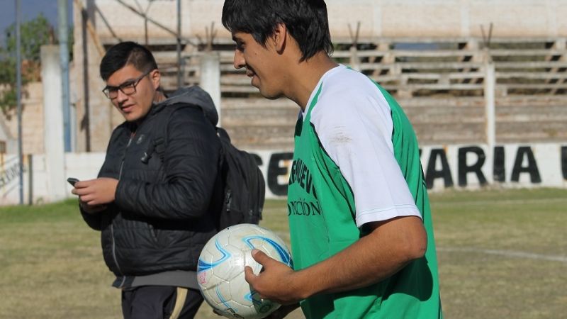 San Martín goleó y mostró la “chapa” de candidato