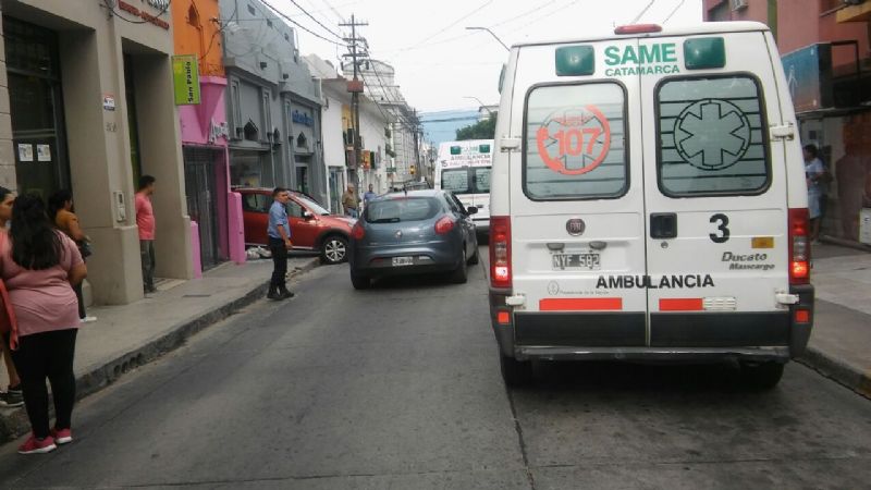 Motociclista atropelló a una mujer cuando cruzaba la calle