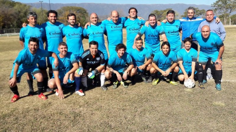 Los Contadores son sólidos líderes en la Única