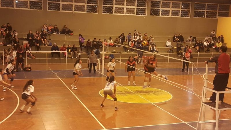 Semifinales de la Liga de Vóley y este sábado es momento de definiciones