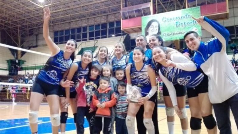 El Apertura 2018 del vóleibol consagró a sus campeones