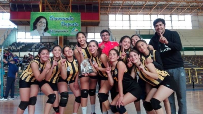 El Apertura 2018 del vóleibol consagró a sus campeones
