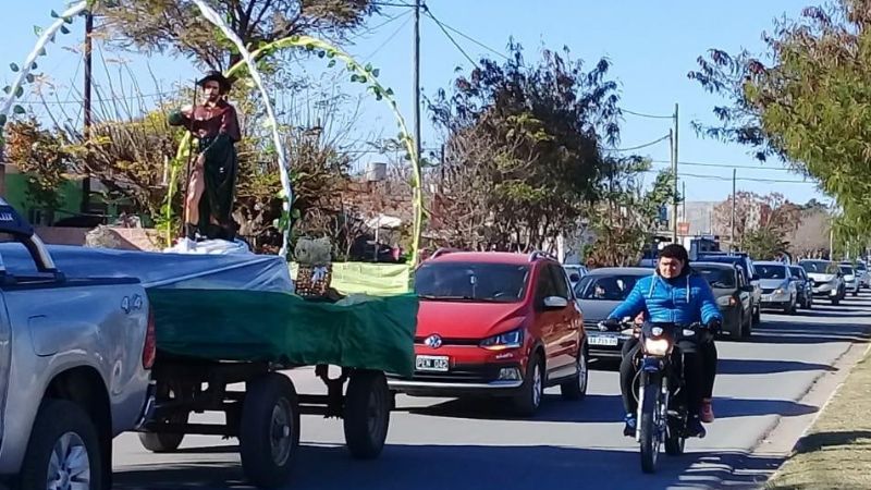Con la caravana, comenzó el Mes de San Roque