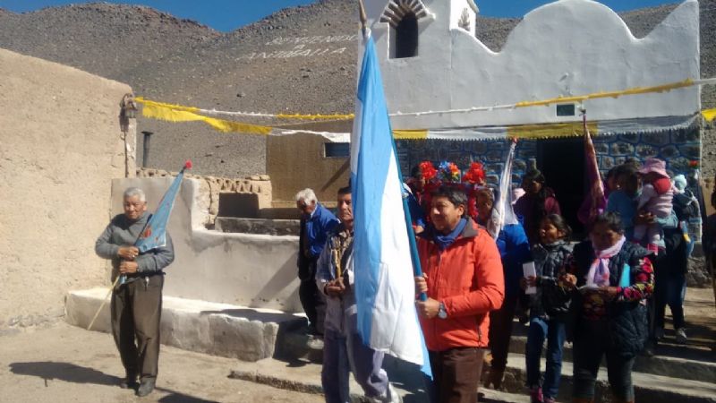 El senador Carrizo participó de festividades patronales en Antofalla