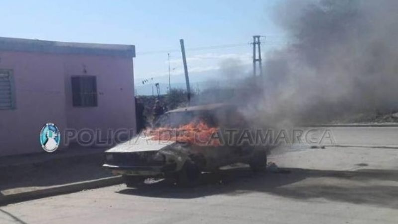 Se incendió un auto