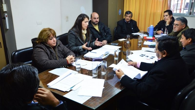 Senadores se reunieron con funcionarios por el Archivo Histórico Digital