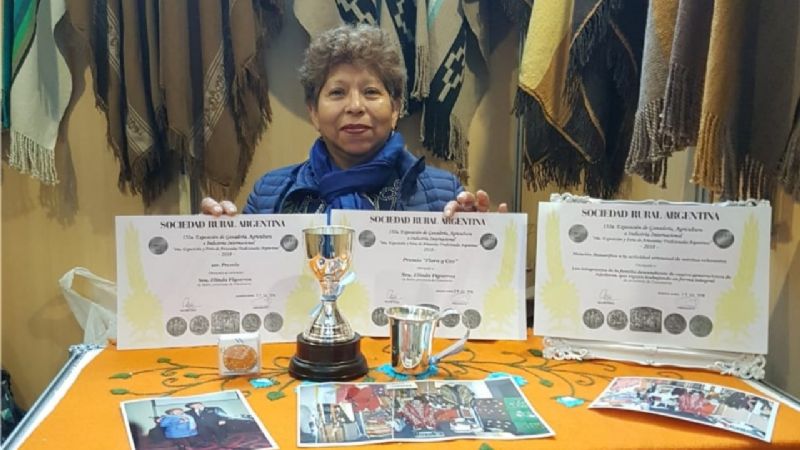 La artesana belicha Elinda Figueroa fue premiada en la Rural de Buenos Aires