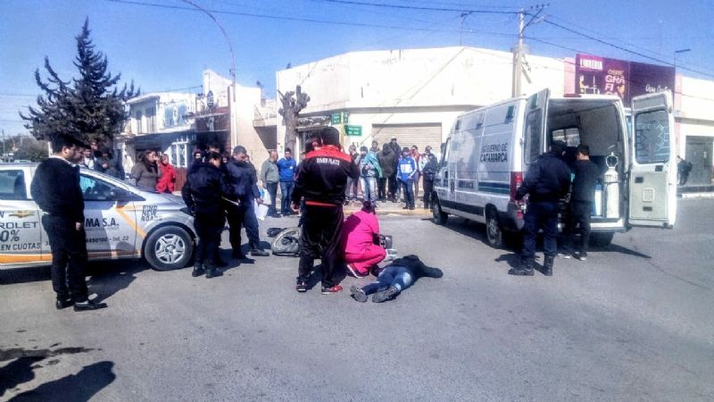 Mujer hospitalizada tras un fuerte choque en el centro de Recreo