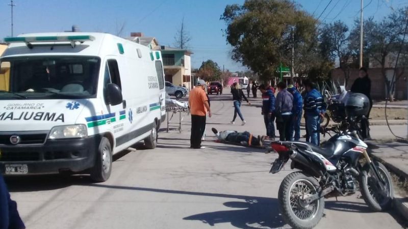 Embistió a un perro y se fracturó la tibia y peroné