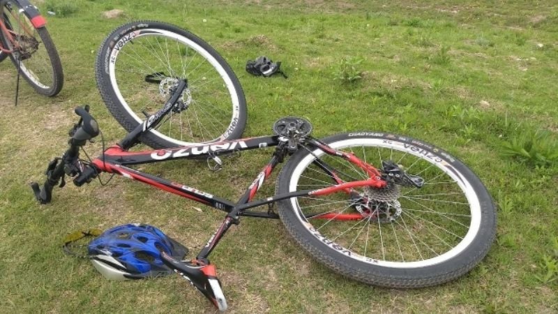 Ciclista lesionado en el Parque Adán Quiroga