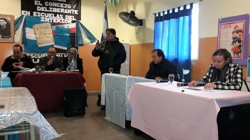 El CD de Recreo sesionó en la Escuela de Las Peñas