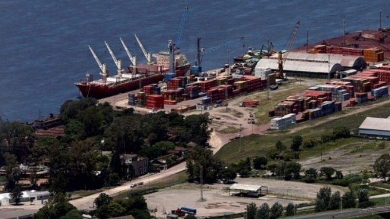 Después de 20 años, ingresó el primer barco con soja de los Estados Unidos