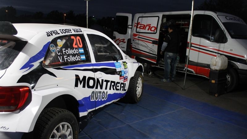 El “Rally del Poncho” se instaló frente al Hípico
