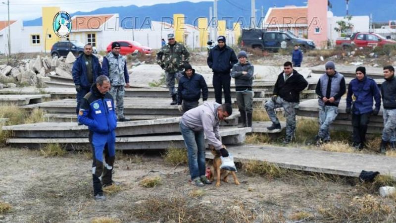 Seminario de capacitación para la División Canes de la Policía