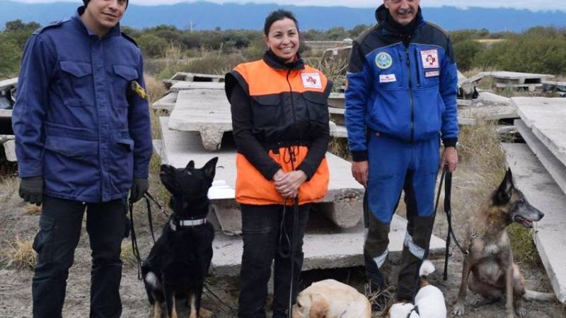 Seminario de capacitación para la División Canes de la Policía