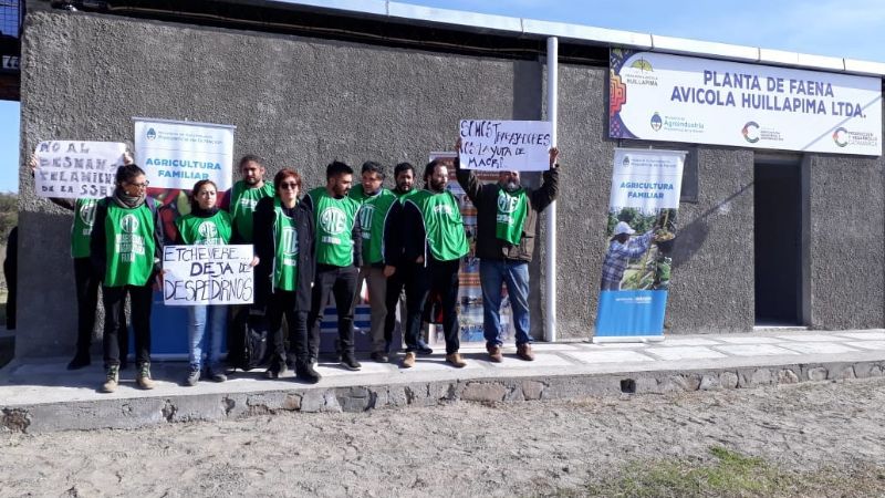 Reclamo a Etchevehere por los despidos en Agricultura Familiar