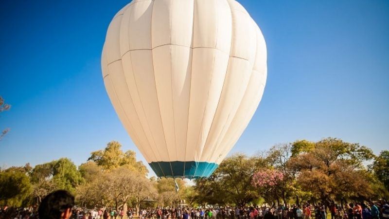 Gran concurrencia en la Feria Municipal de Food Trucks